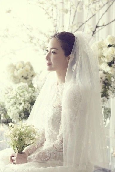 8 koreanische Prominente, die heimlich geheiratet haben: Choi Ji Woo, Park Ha Sun und mehr!