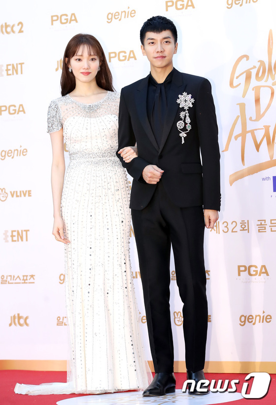 Lee Seung Gi und Lee Sung Kyung