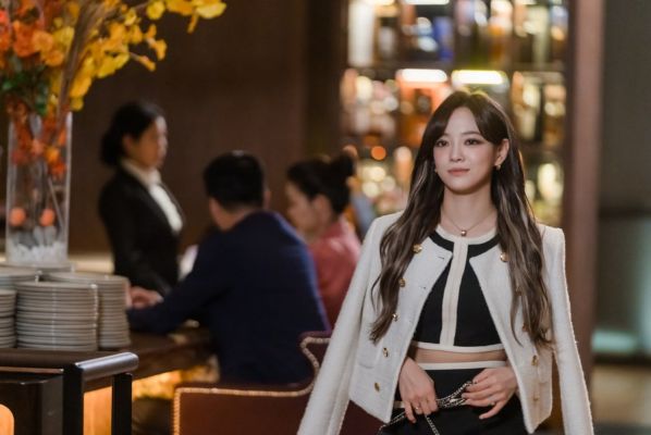 Kim Sejeong genießt das Fake-Leben bei einem Date mit dem heißen Junggesellen Ahn Hyo Seop in „Ein Geschäftsvorschlag“