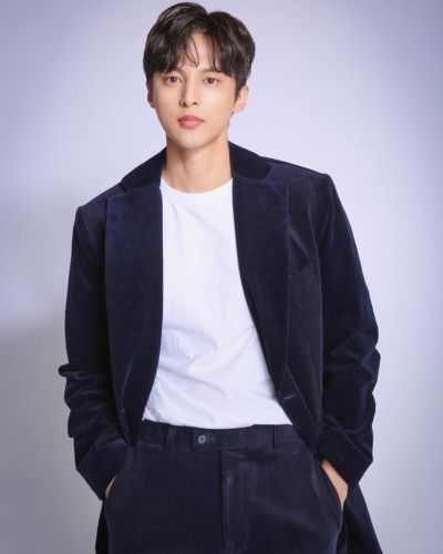 Yoon Sun Woo Net Worth 2022: Wie verdient der Star von „Good Job“ seine Millionen?