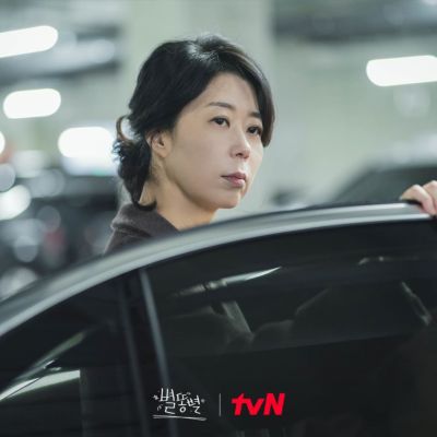 Kim Young Dae überrascht von So Hee Jungs Identität in 'Shooting Stars' Episode 10