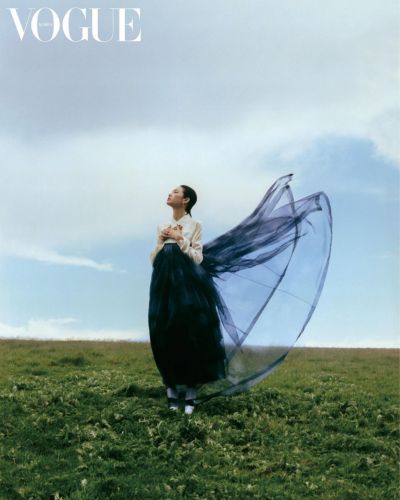 Jung Ho Yeon für Vogue Korea